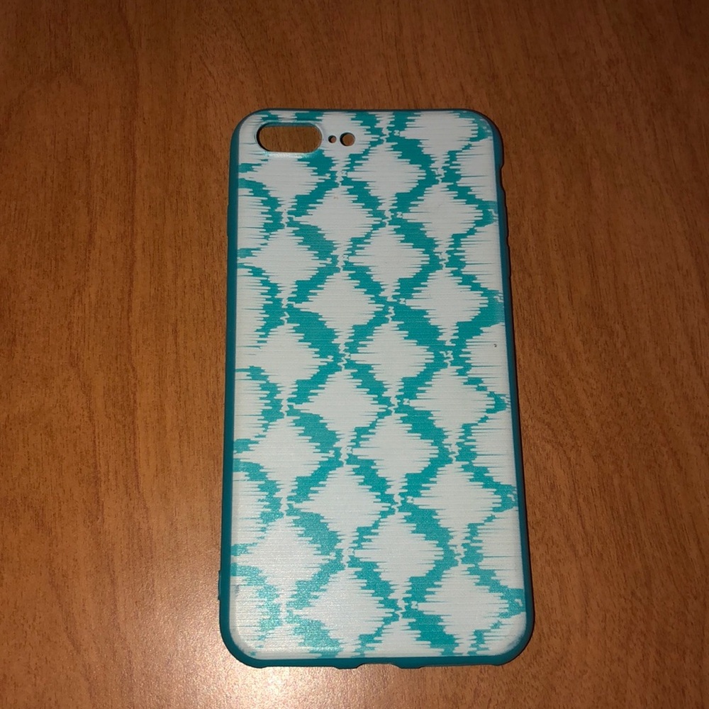 slim blue & white patterned iphone 8 plus case
